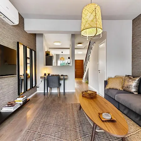 Apartment Phaedrus Living Modern Heights Luxury Townhouse